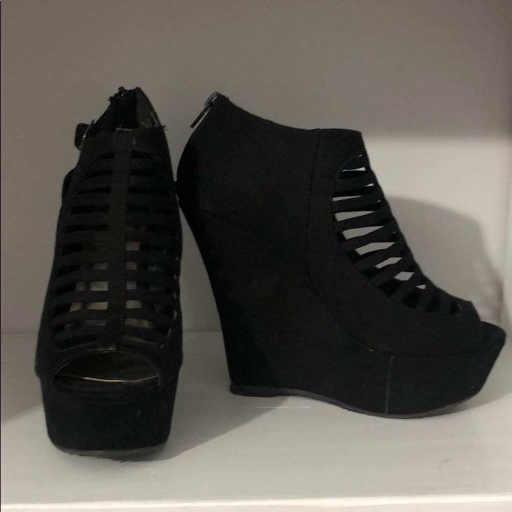 Steve Madden platform bootie
